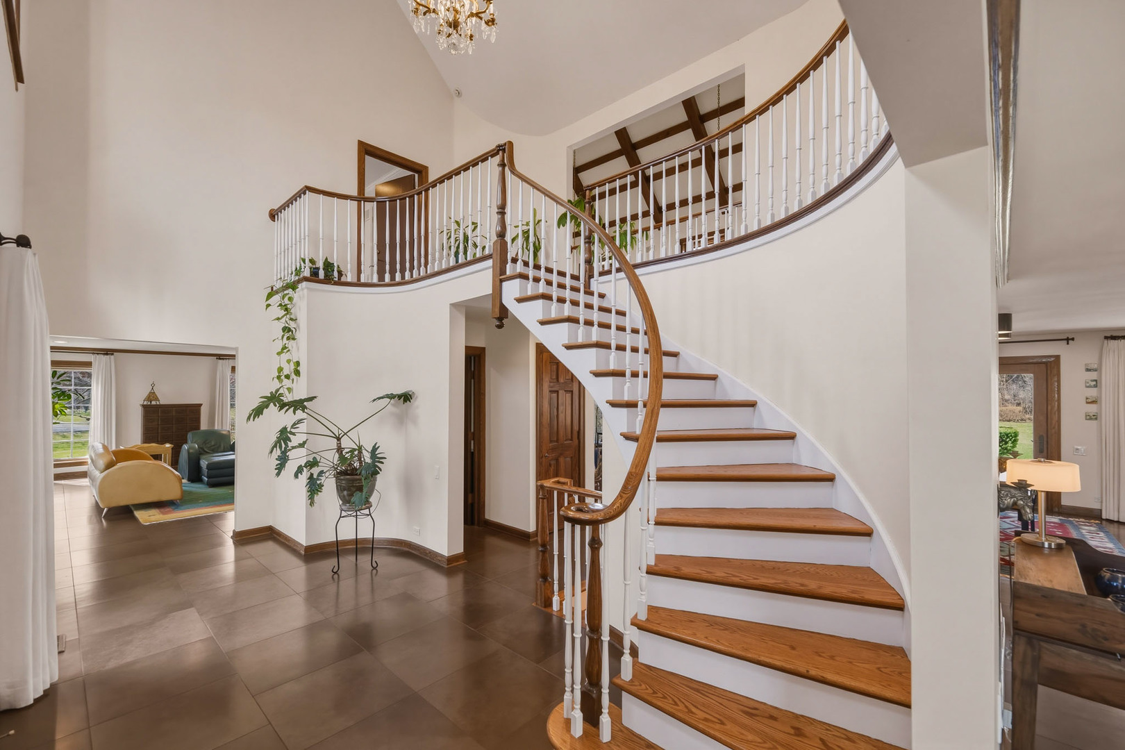 568 Plymouth Drive, Inverness, IL 60067