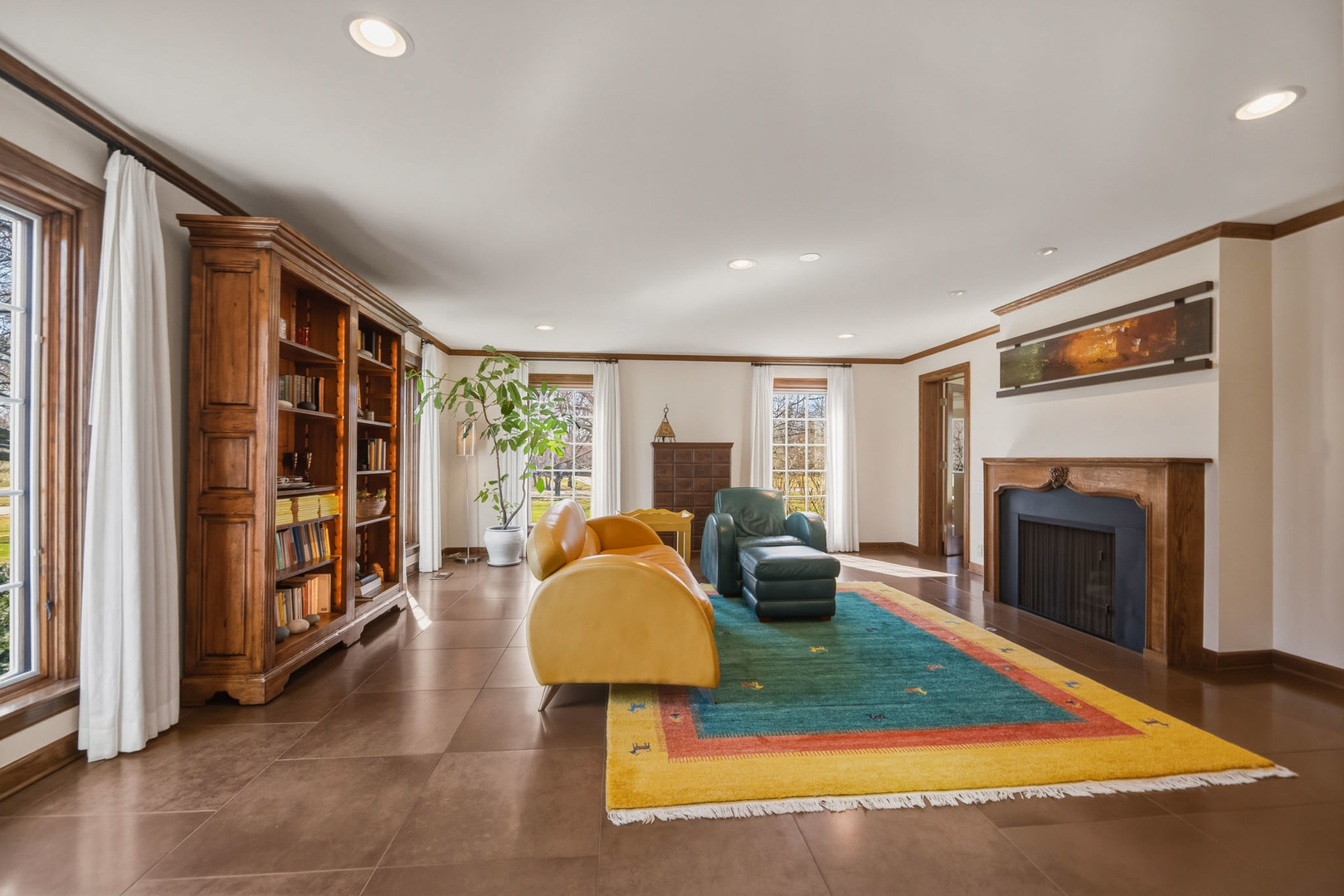 568 Plymouth Drive, Inverness, IL 60067