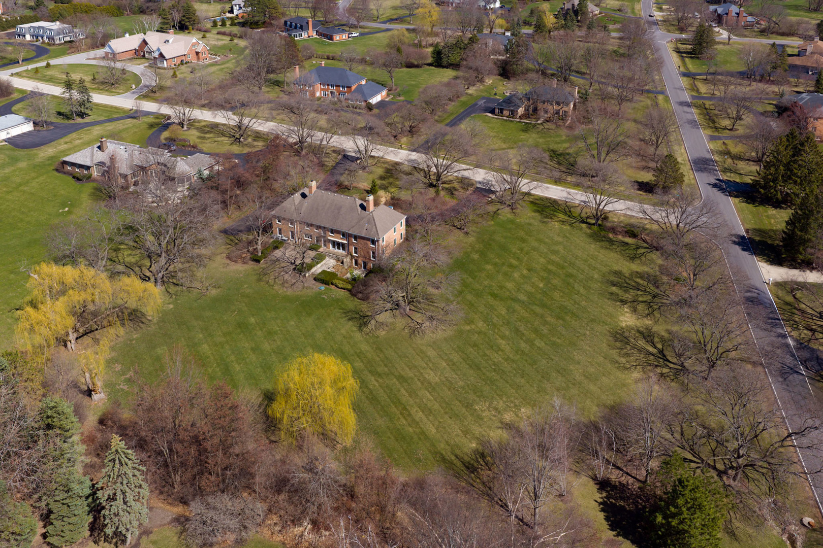 568 Plymouth Drive, Inverness, IL 60067