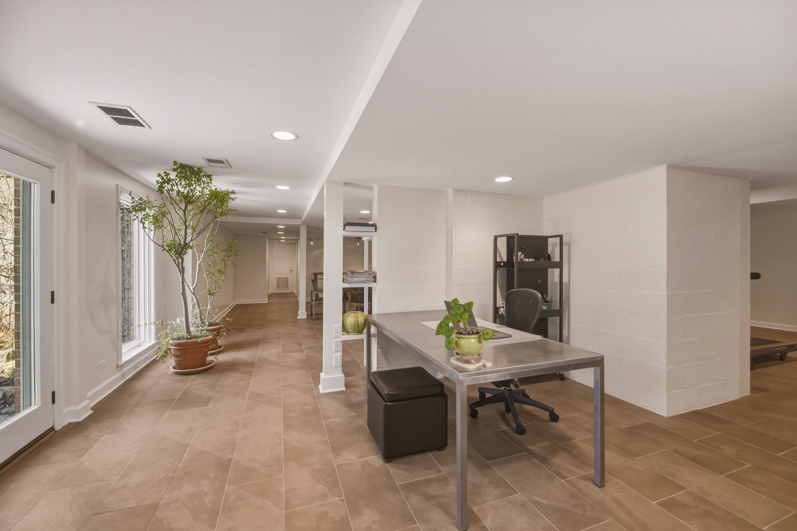 568 Plymouth Drive, Inverness, IL 60067