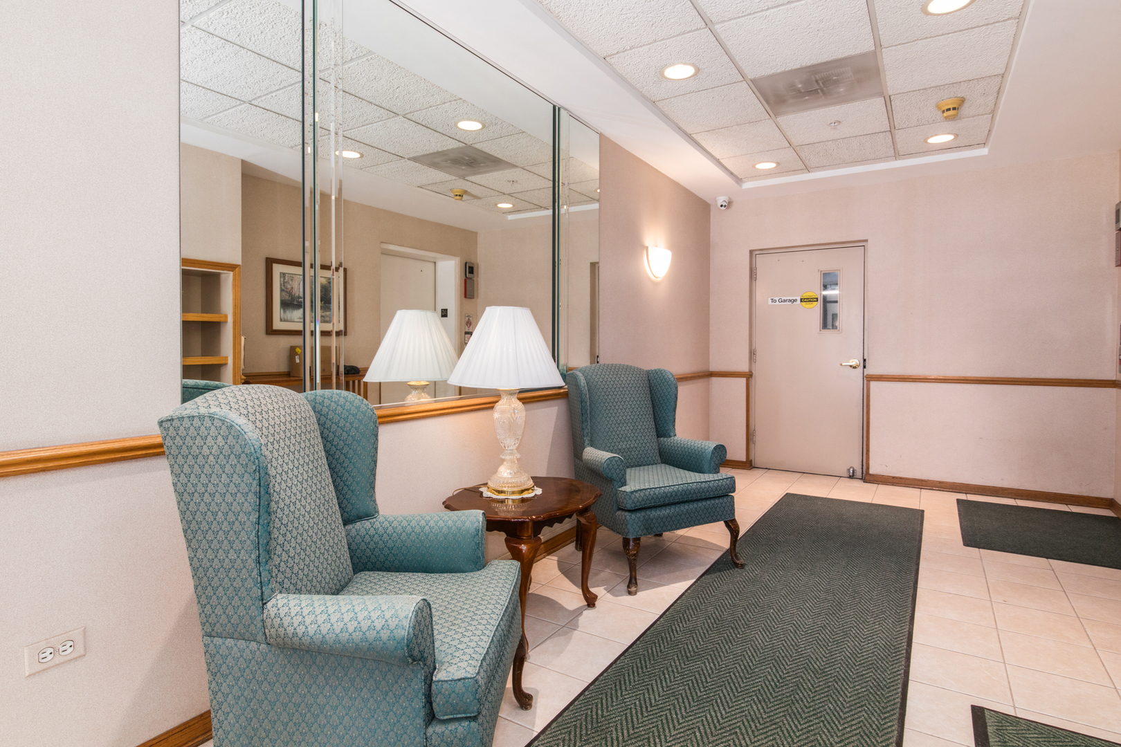 1636 Ashland Avenue #402, Des Plaines, IL 60016