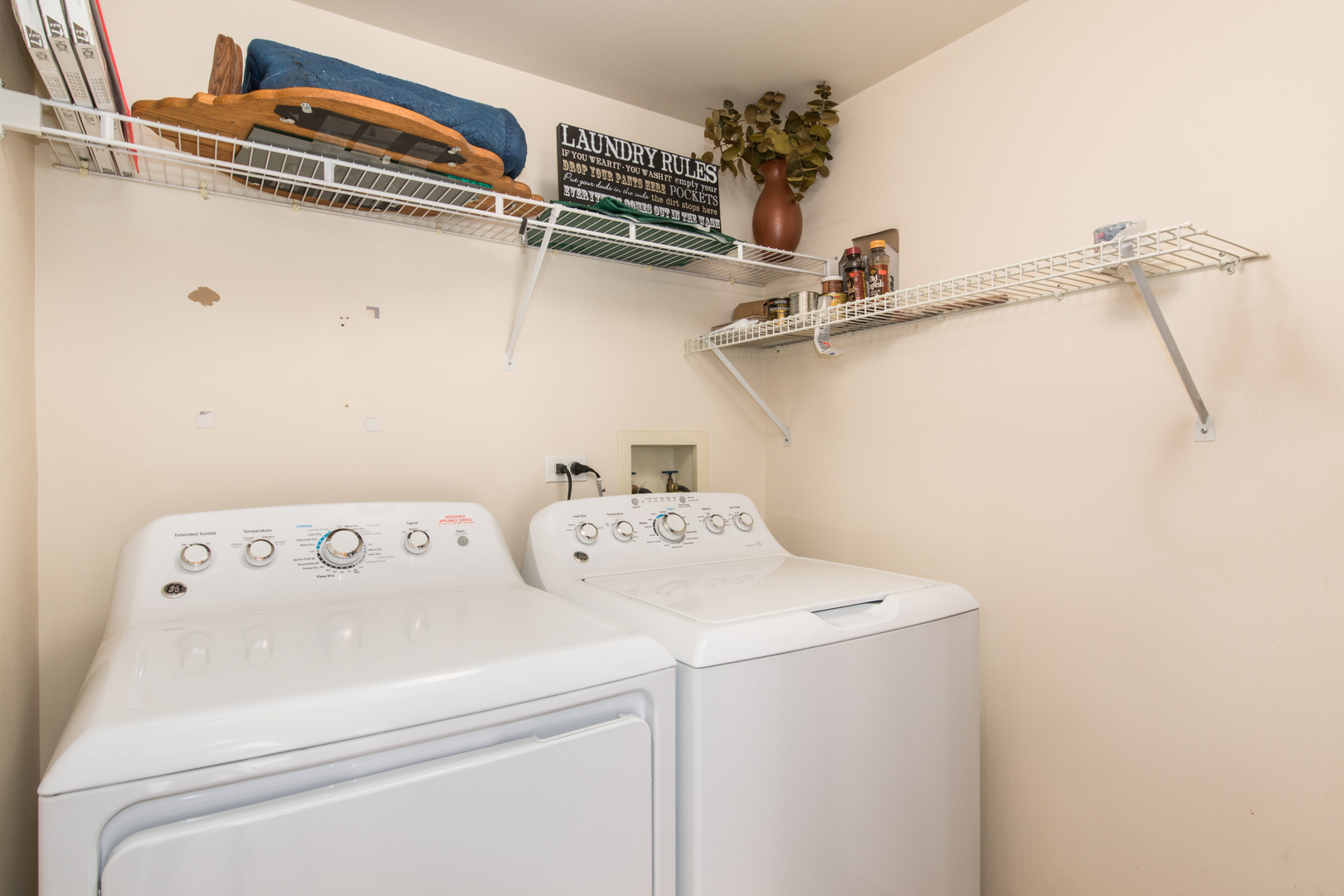 1636 Ashland Avenue #402, Des Plaines, IL 60016