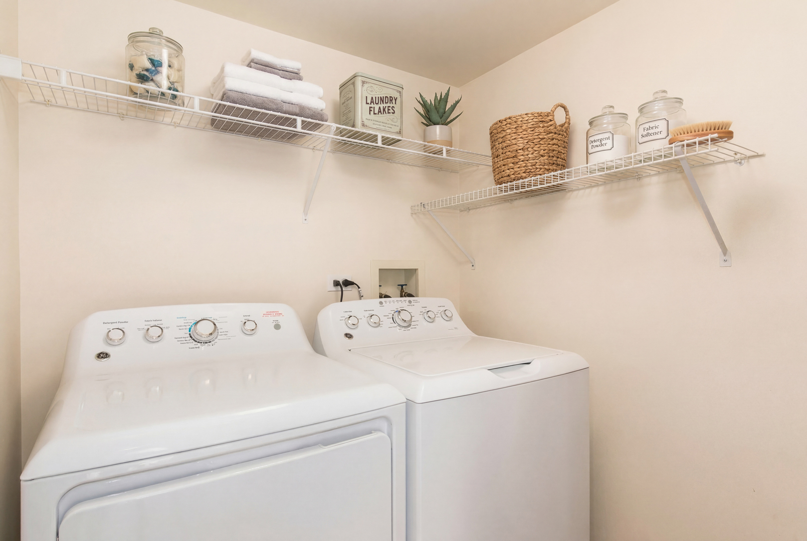 1636 Ashland Avenue #402, Des Plaines, IL 60016