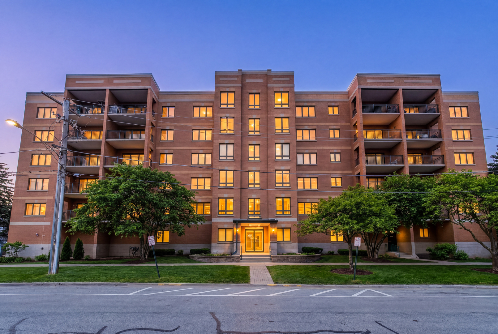 1636 Ashland Avenue #402, Des Plaines, IL 60016