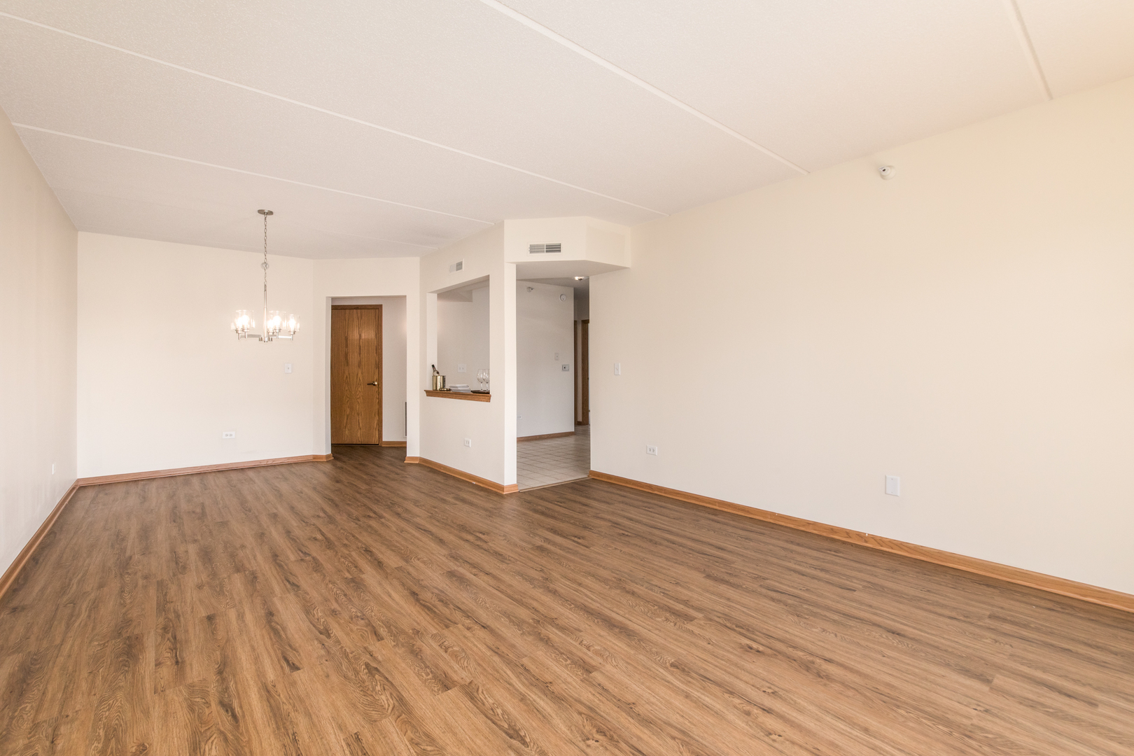 1636 Ashland Avenue #402, Des Plaines, IL 60016