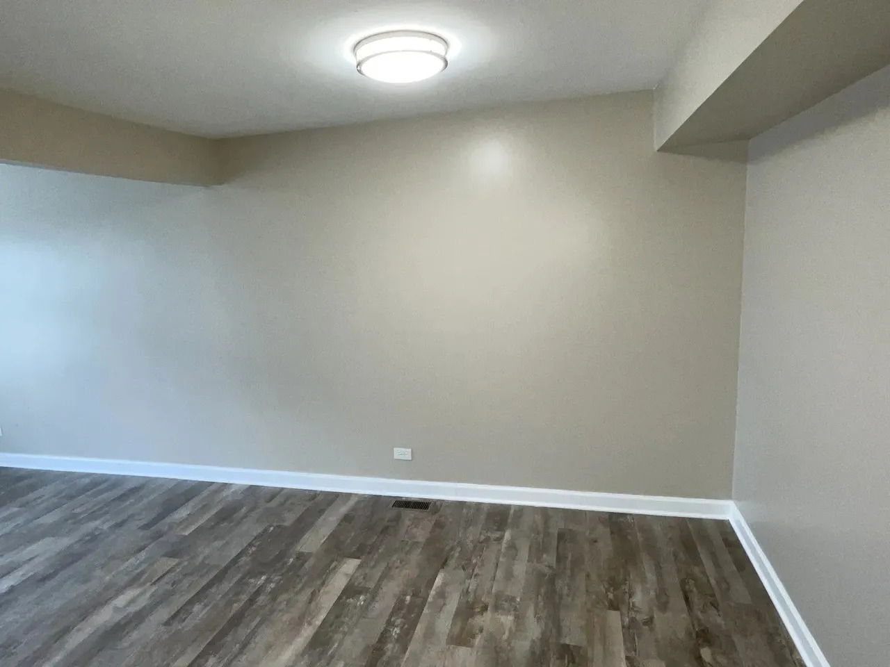 7609 Bristol Lane #E, Hanover Park, IL 60133