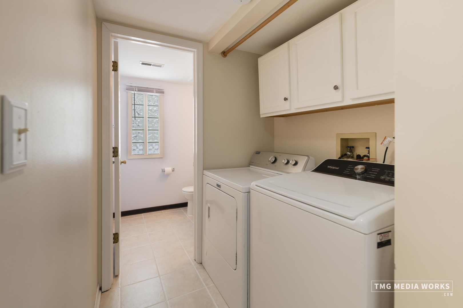 3540 Fairfax Court, Aurora, IL 60504