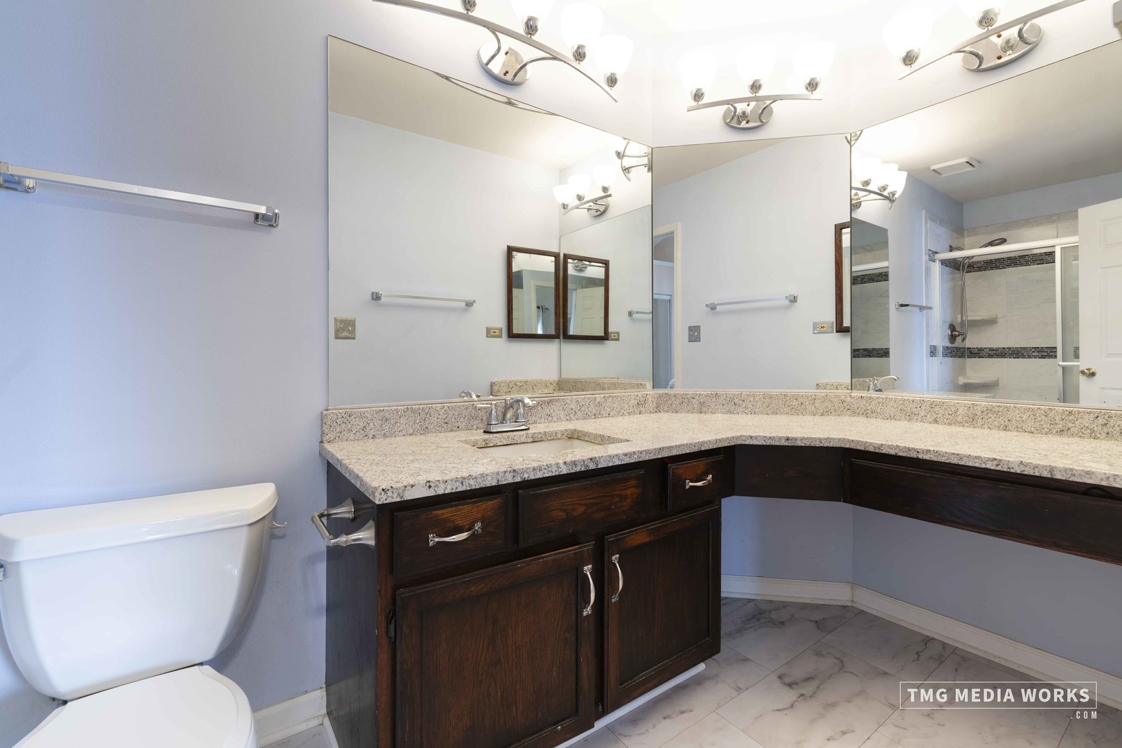 3540 Fairfax Court, Aurora, IL 60504