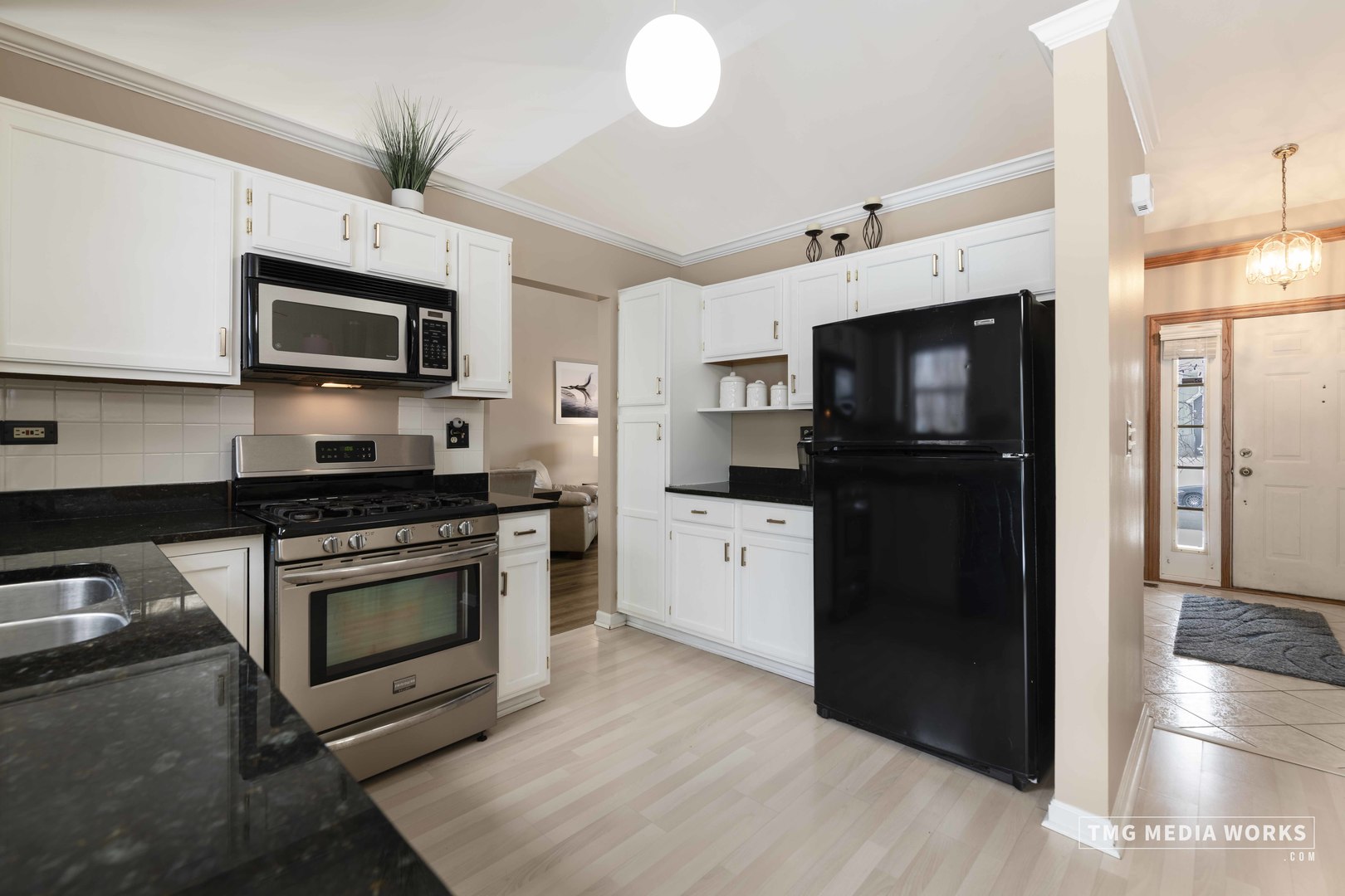 3540 Fairfax Court, Aurora, IL 60504