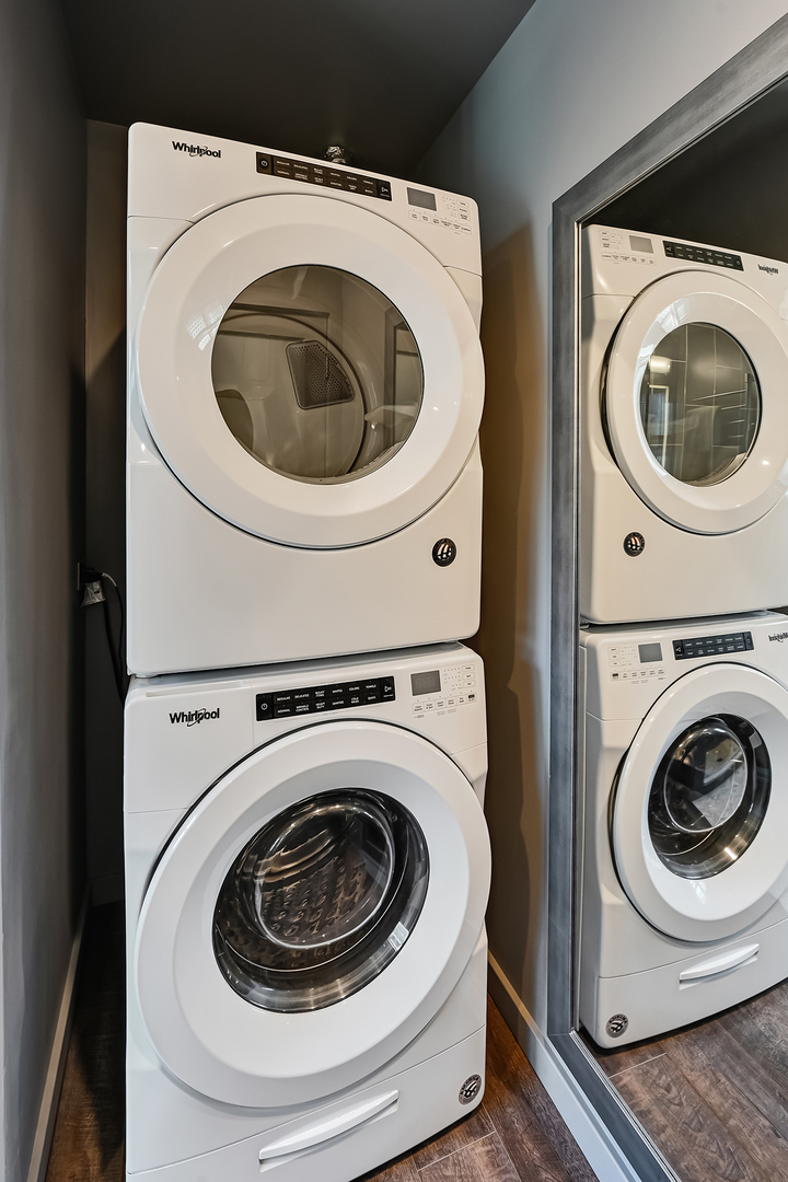 75 E Harris Avenue #3C, La Grange, IL 60525