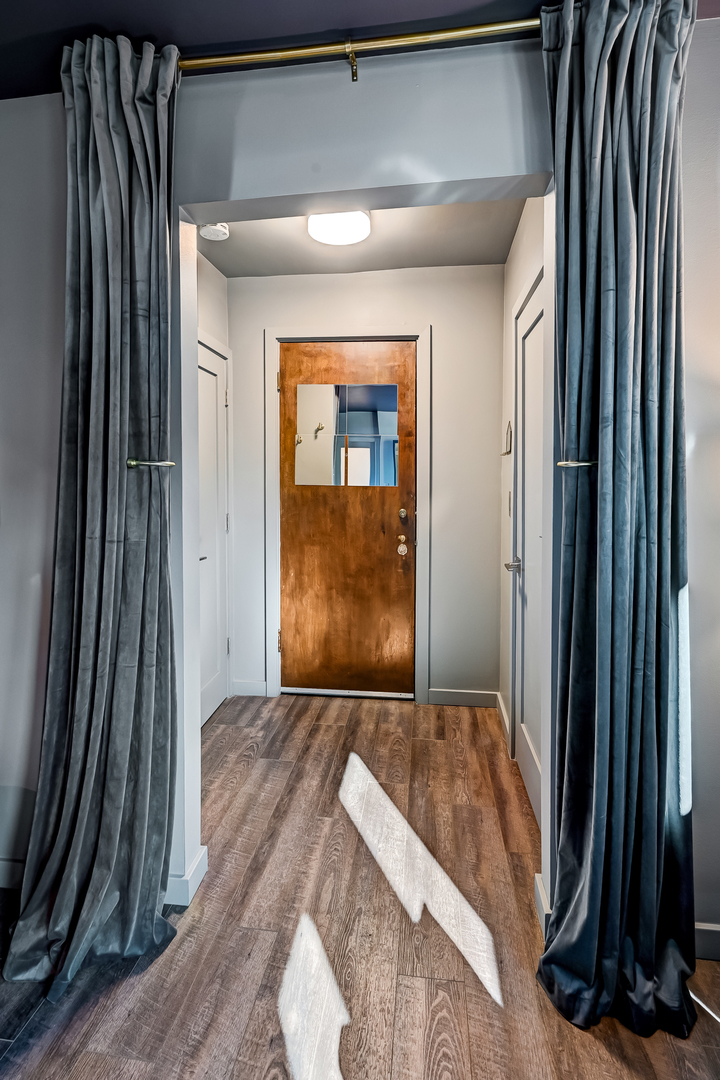 75 E Harris Avenue #3C, La Grange, IL 60525