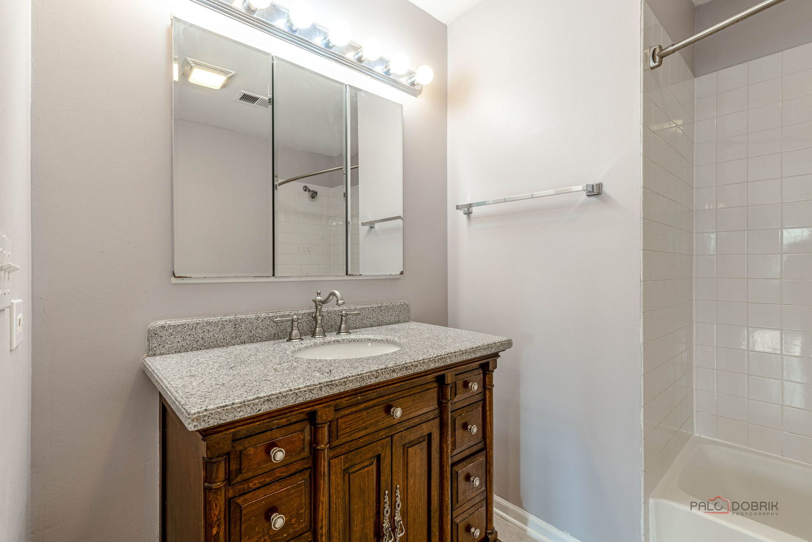 225 WINNSBORO Court #6B, Schaumburg, IL 60193