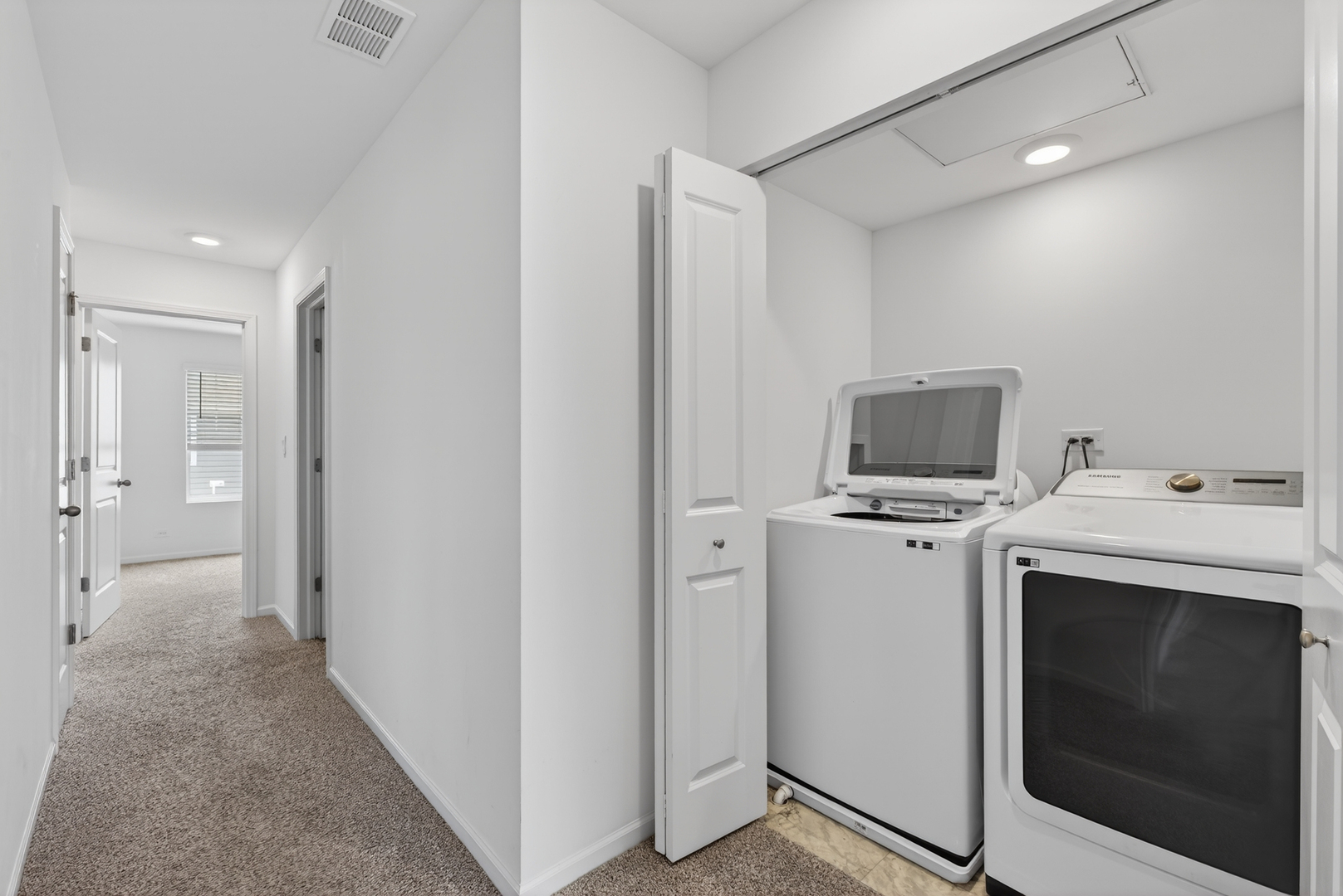 3831 Currant Lane, Elgin, IL 60124