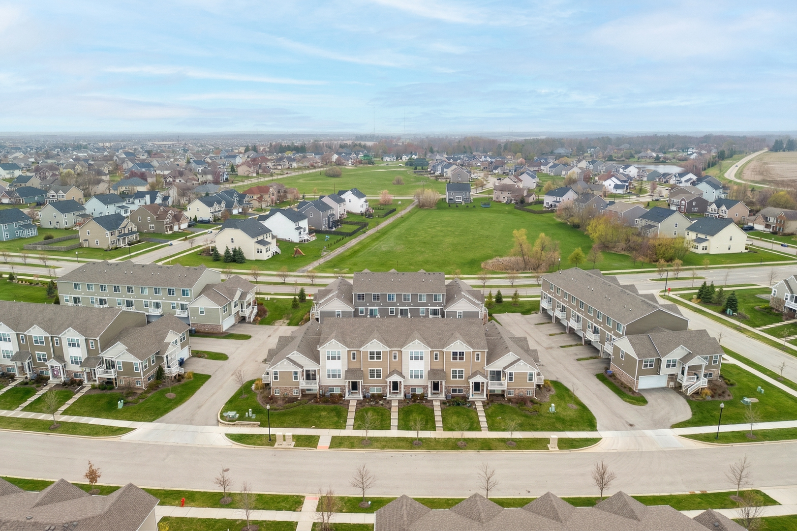 3831 Currant Lane, Elgin, IL 60124