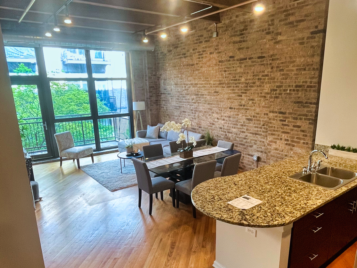 1040 W Adams Street #346, Chicago, IL 60607