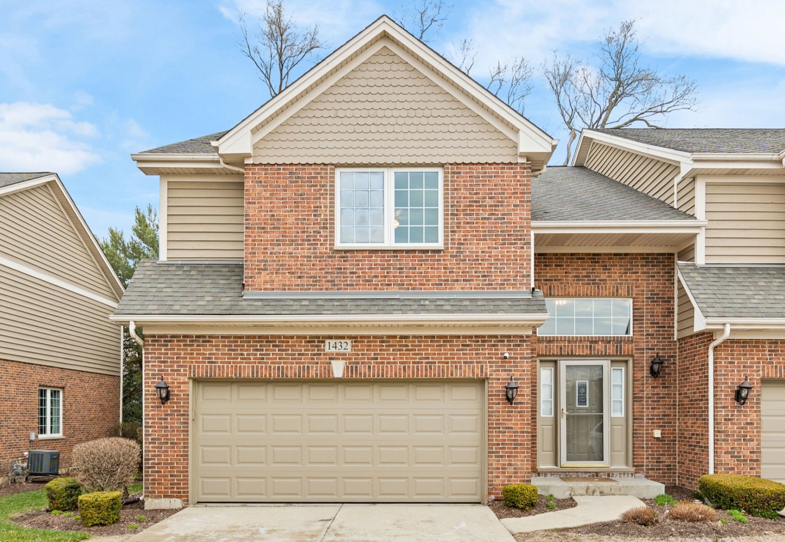 1432 E Katie Lane, Palatine, IL 60074