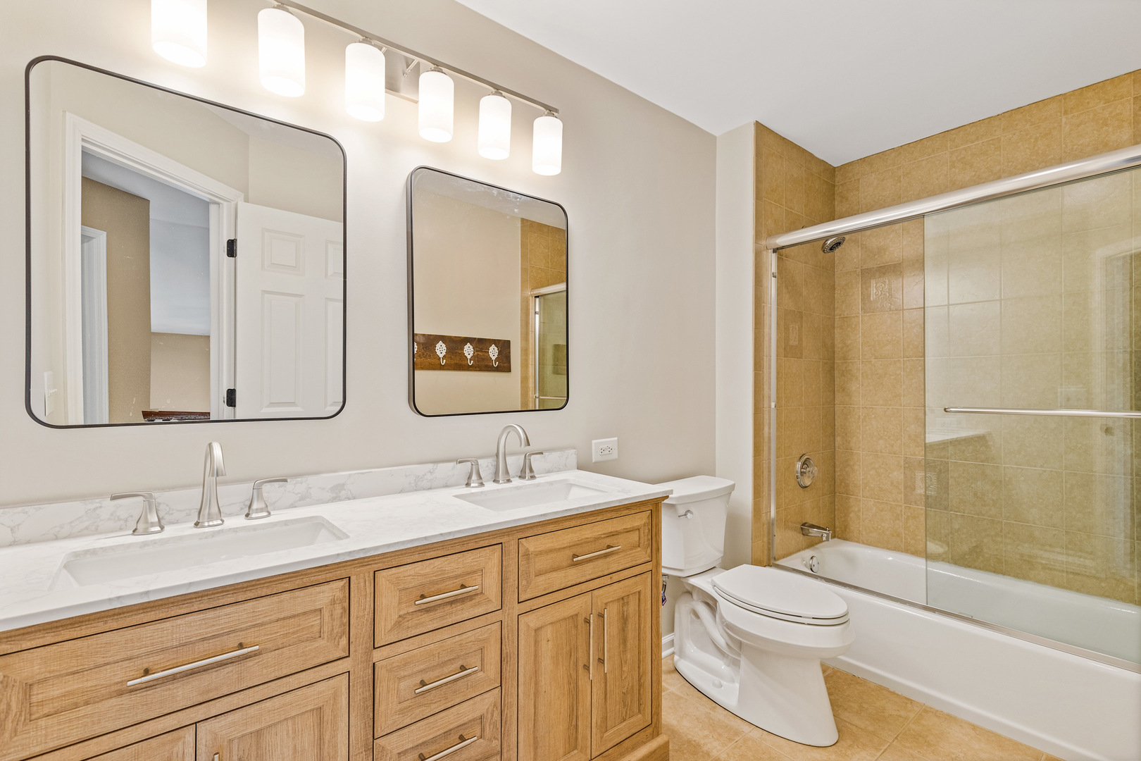 1432 E Katie Lane, Palatine, IL 60074