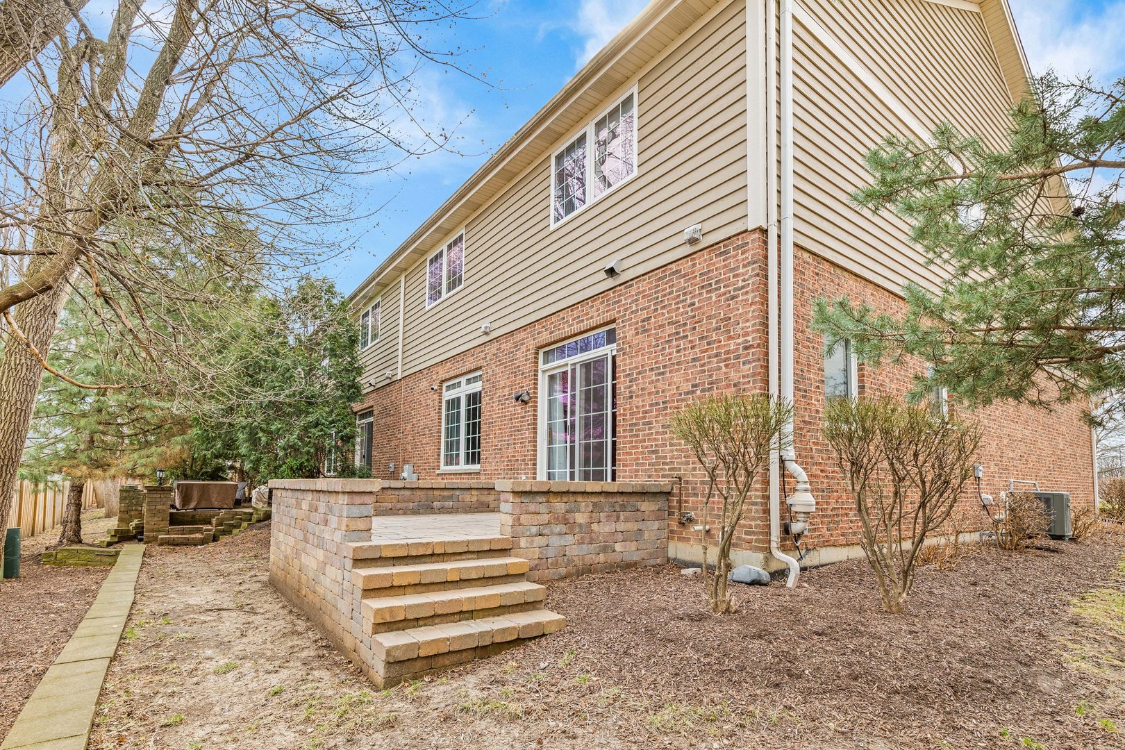 1432 E Katie Lane, Palatine, IL 60074