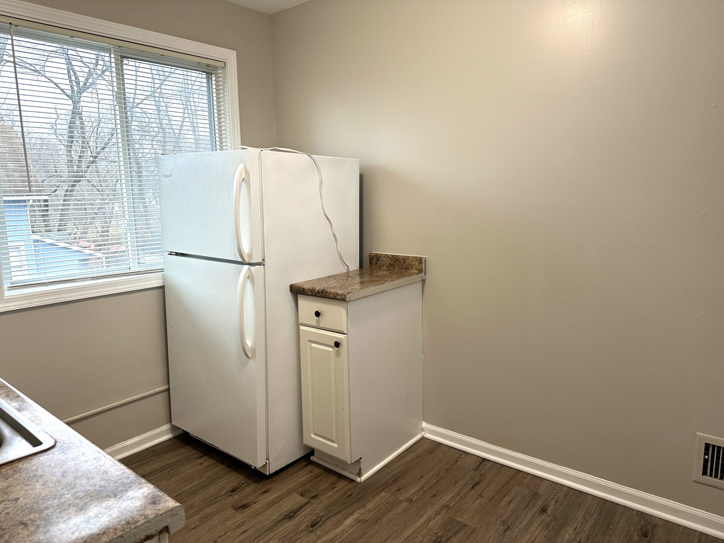 441 Addison Street #4, Elgin, IL 60120