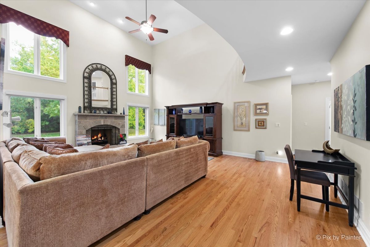 277 Harvey Avenue, Wood Dale, IL 60191