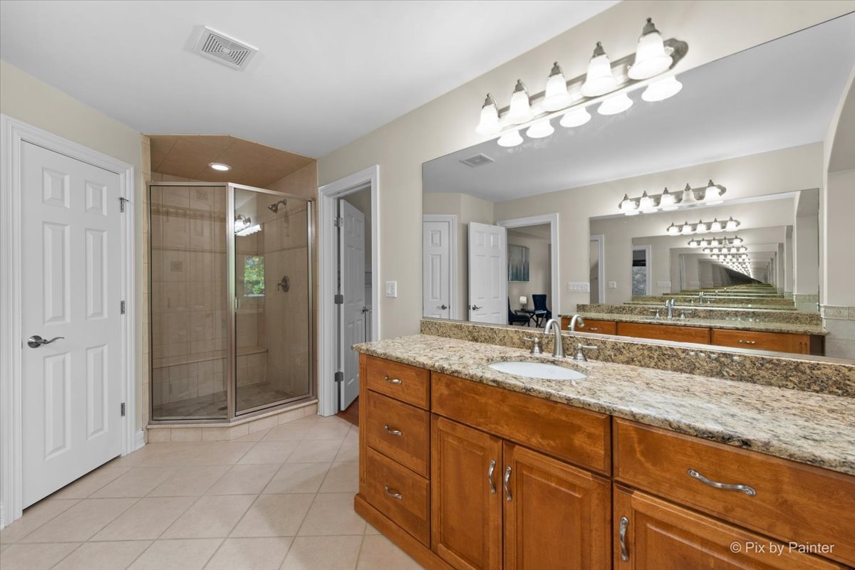 277 Harvey Avenue, Wood Dale, IL 60191