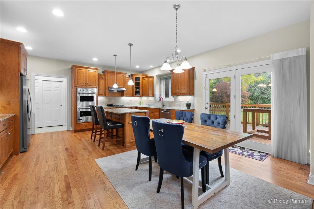 277 Harvey Avenue, Wood Dale, IL 60191