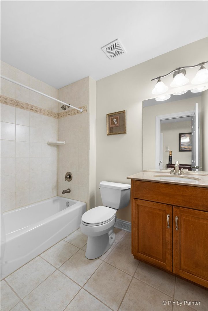 277 Harvey Avenue, Wood Dale, IL 60191