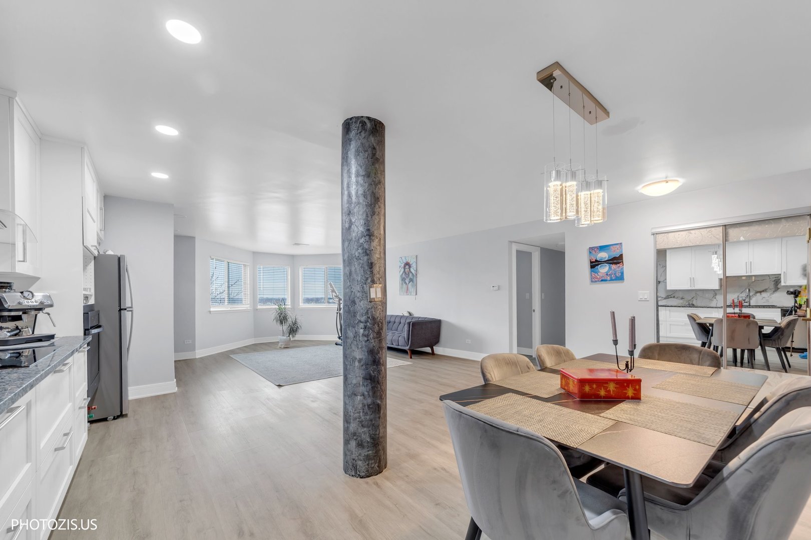 1275 E Baldwin Lane #602, Palatine, IL 60074