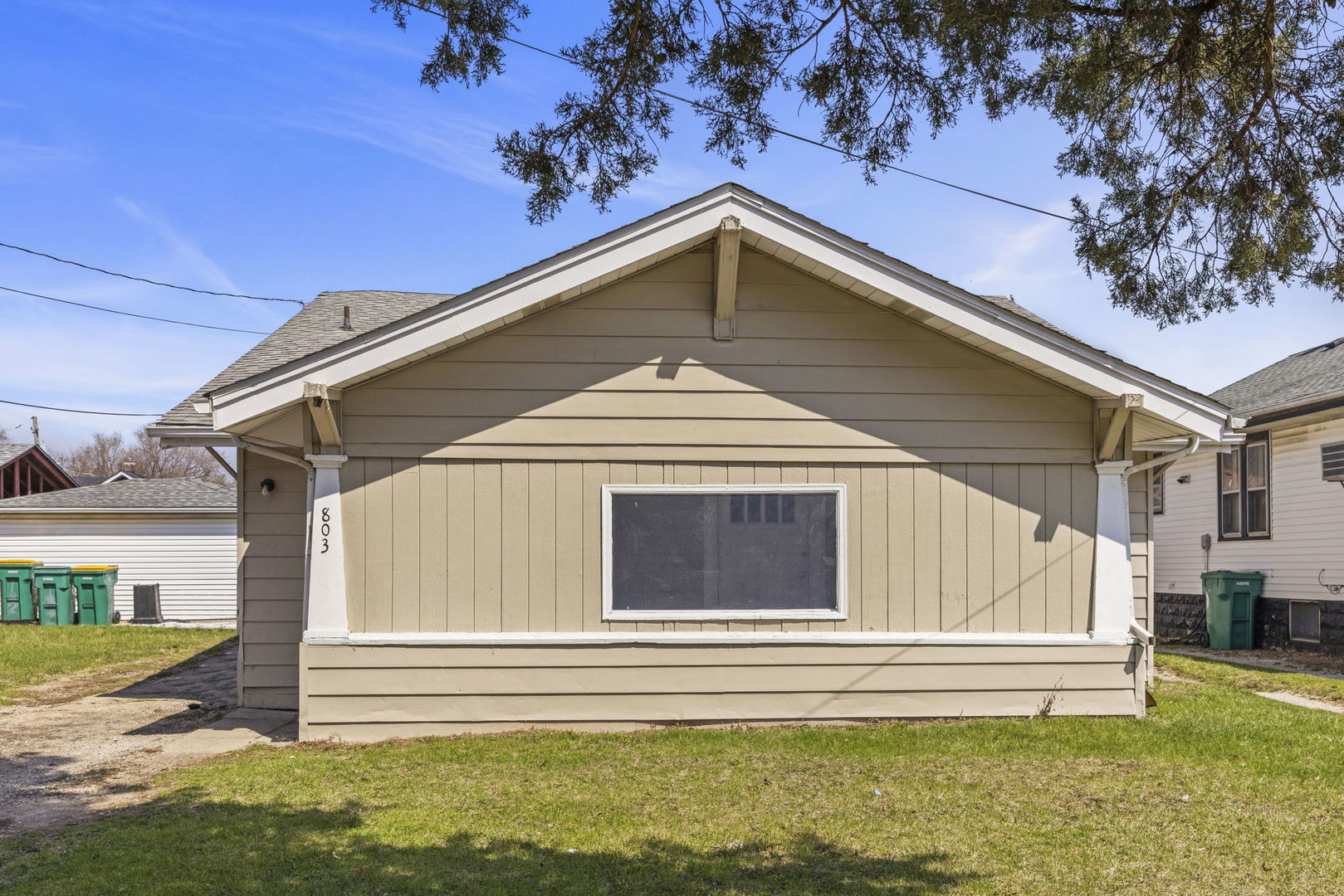 803 1st Avenue, Joliet, IL 60433