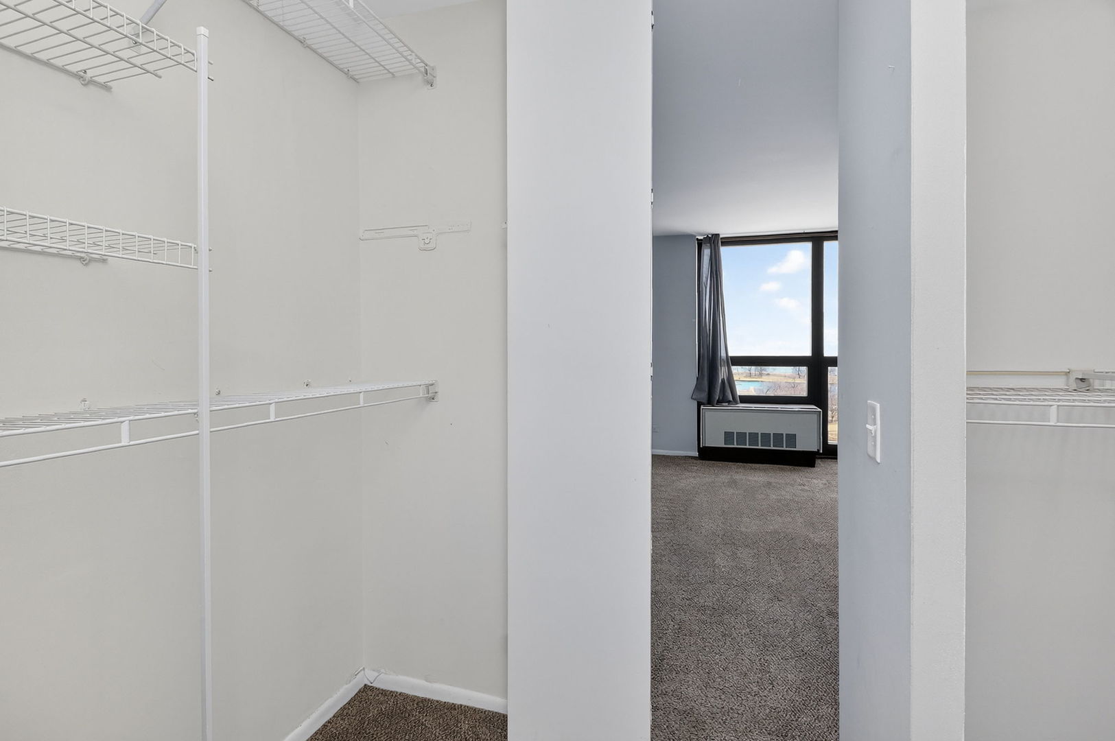 2500 N Lakeview Avenue #1304, Chicago, IL 60614