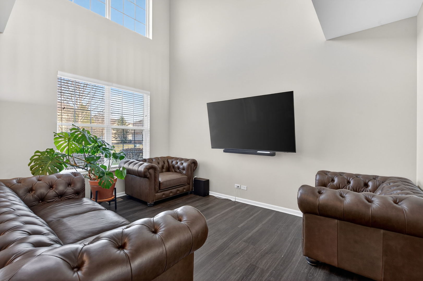 2263 Gallant Fox Circle, Montgomery, IL 60538