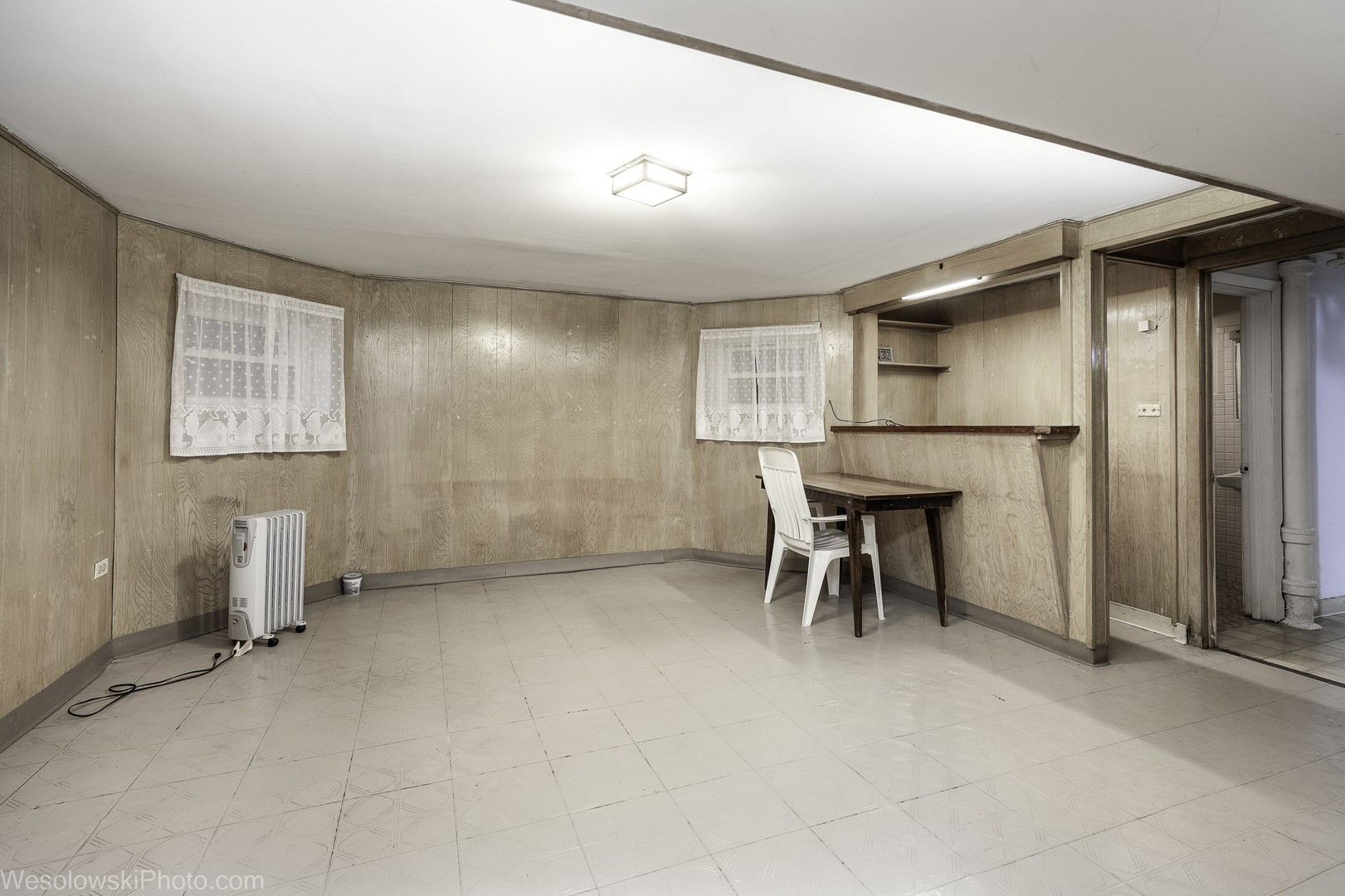 3132 N Marmora Avenue, Chicago, IL 60634