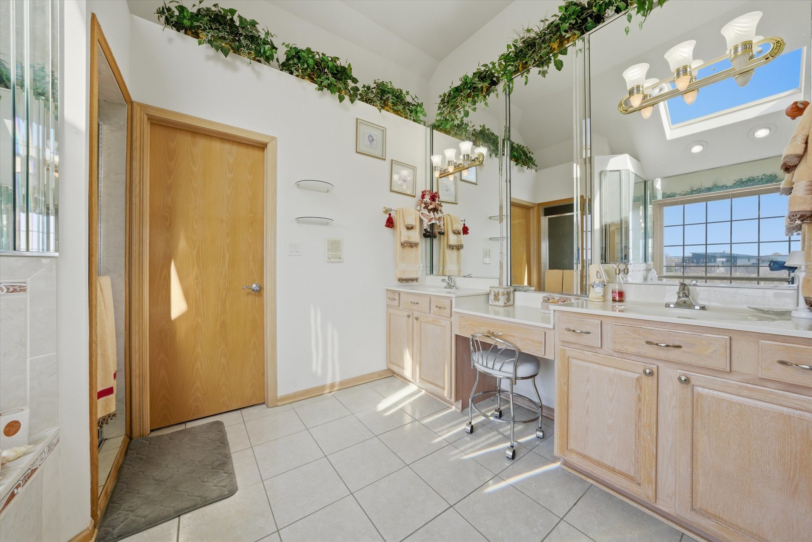 39 Odyssey Drive, Tinley Park, IL 60477