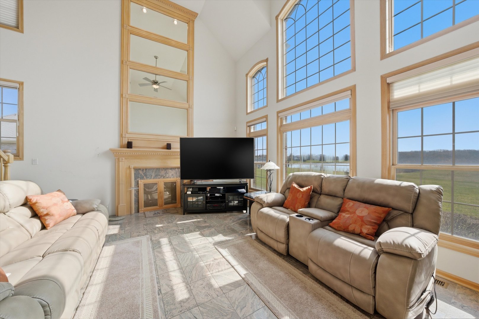 39 Odyssey Drive, Tinley Park, IL 60477