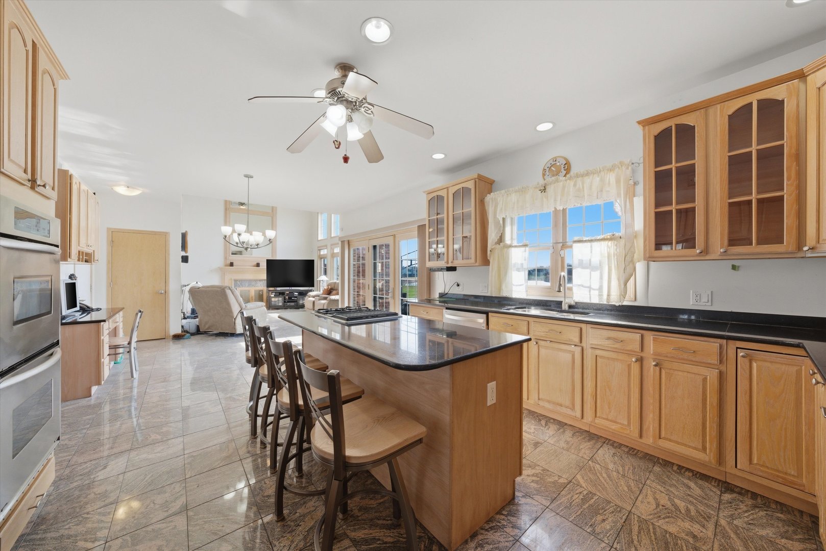 39 Odyssey Drive, Tinley Park, IL 60477