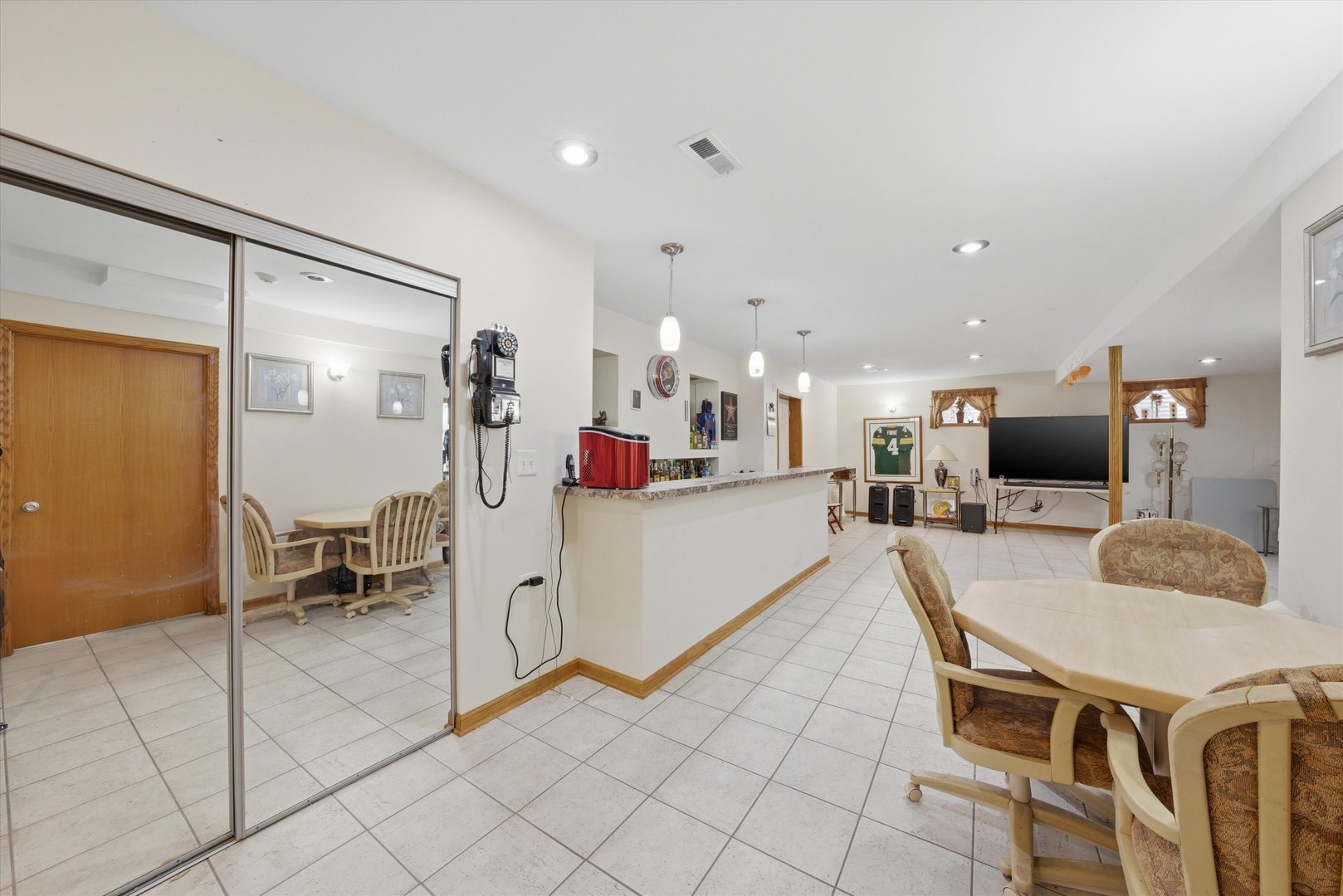 39 Odyssey Drive, Tinley Park, IL 60477