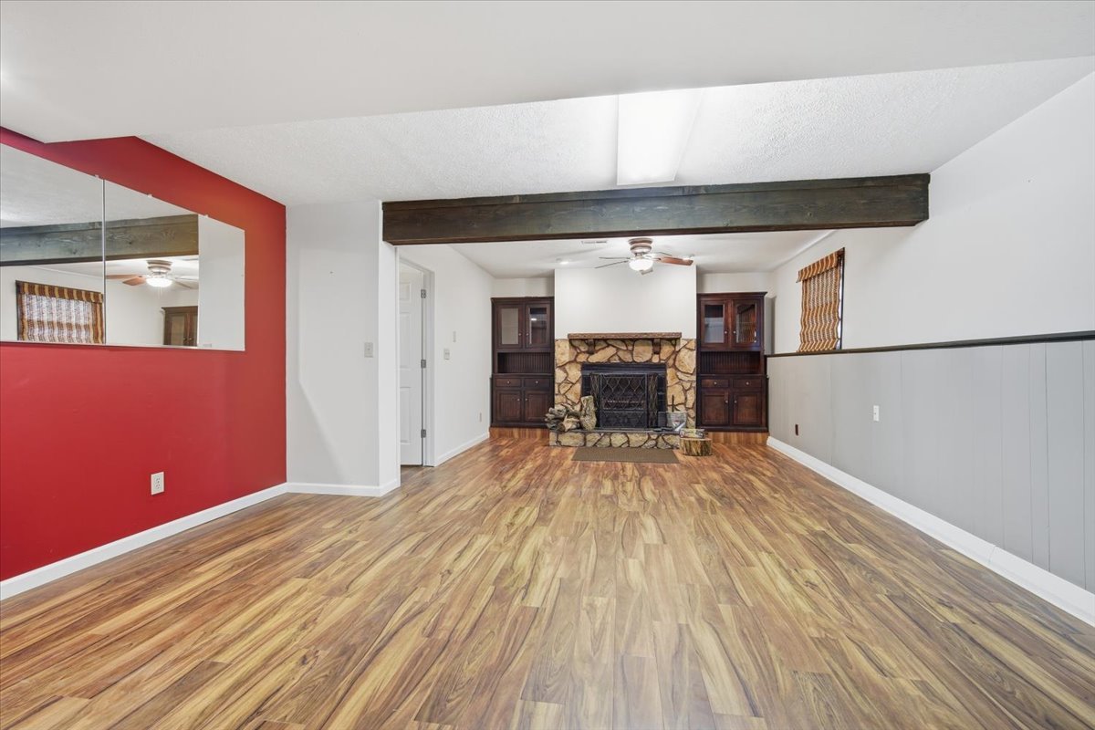 1204 Kim Drive, Bloomington, IL 61704