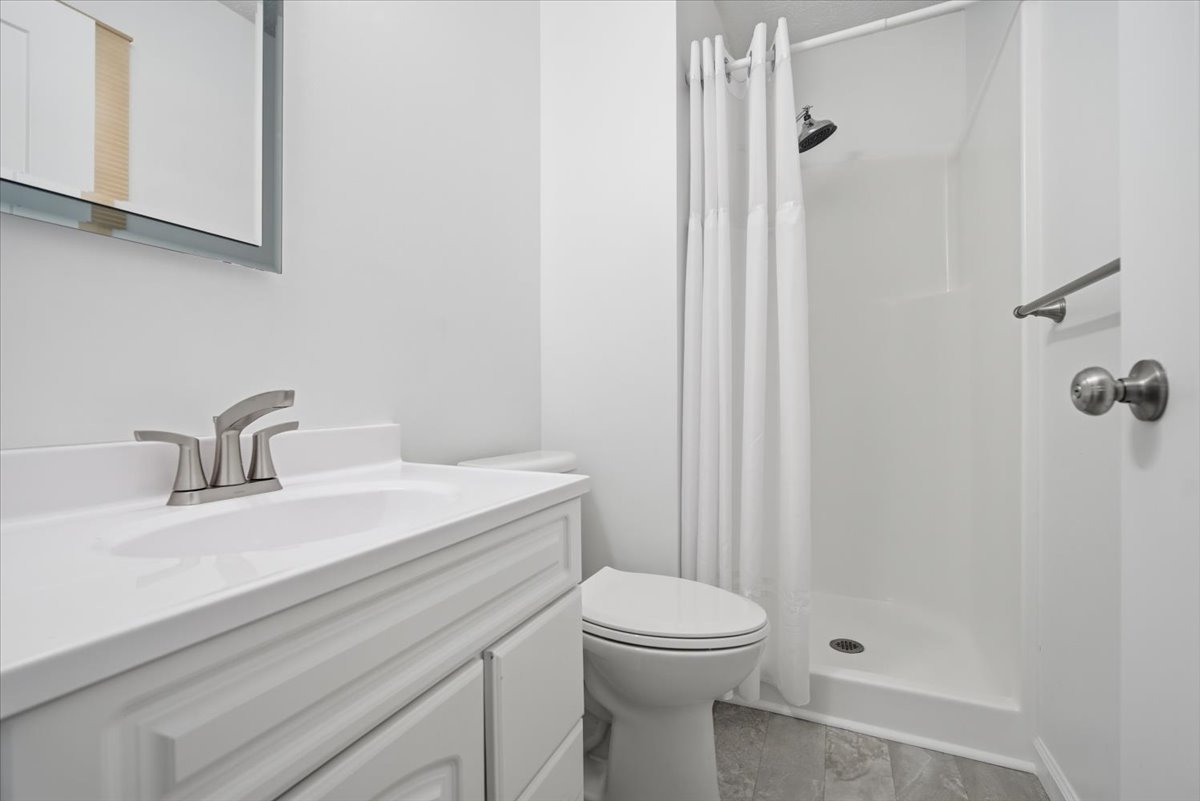 1204 Kim Drive, Bloomington, IL 61704