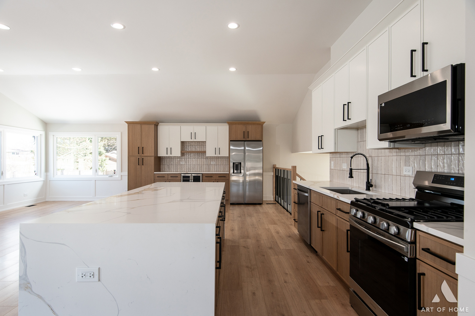 10433 S 83rd Avenue, Palos Hills, IL 60465