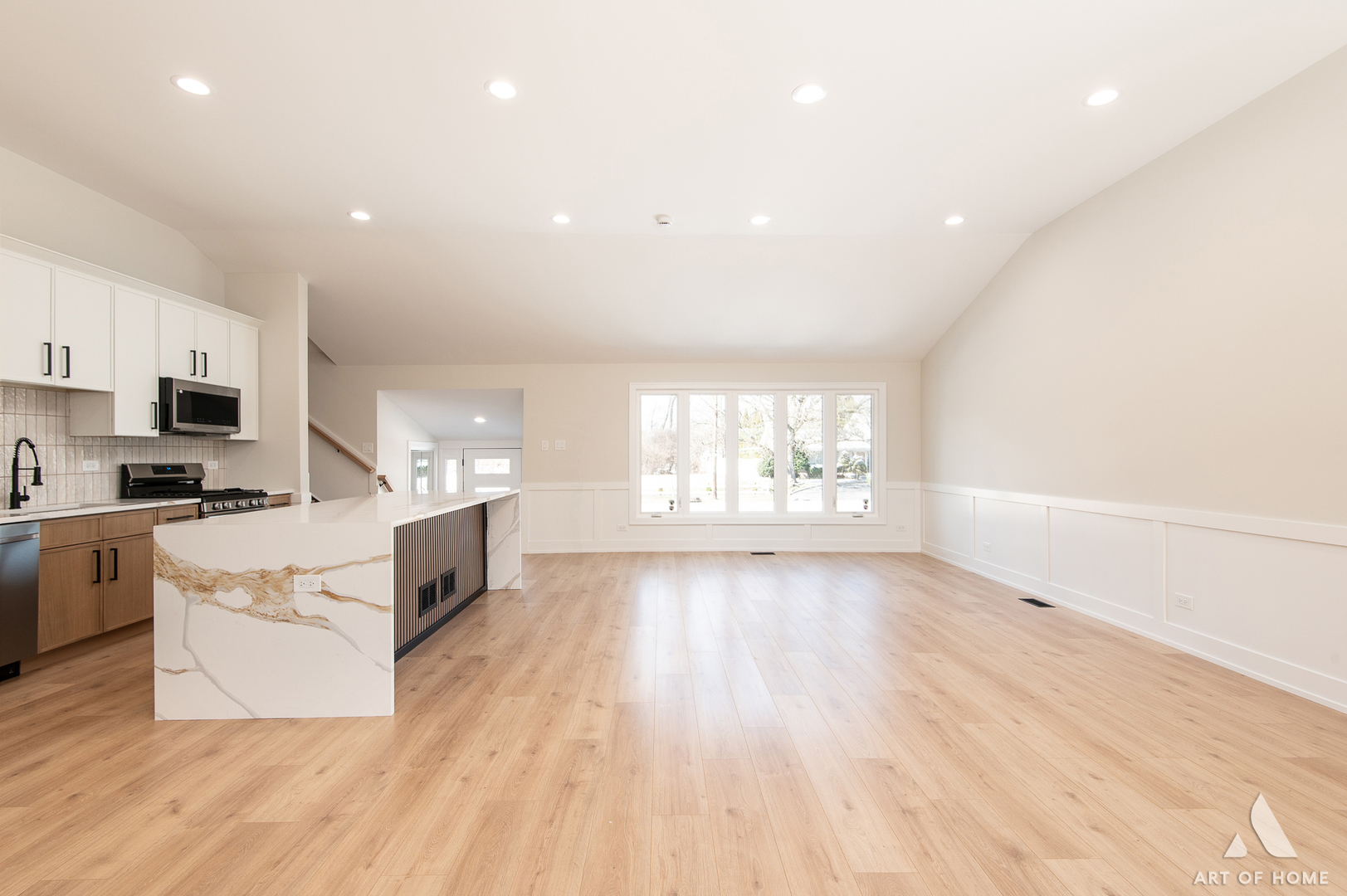 10433 S 83rd Avenue, Palos Hills, IL 60465