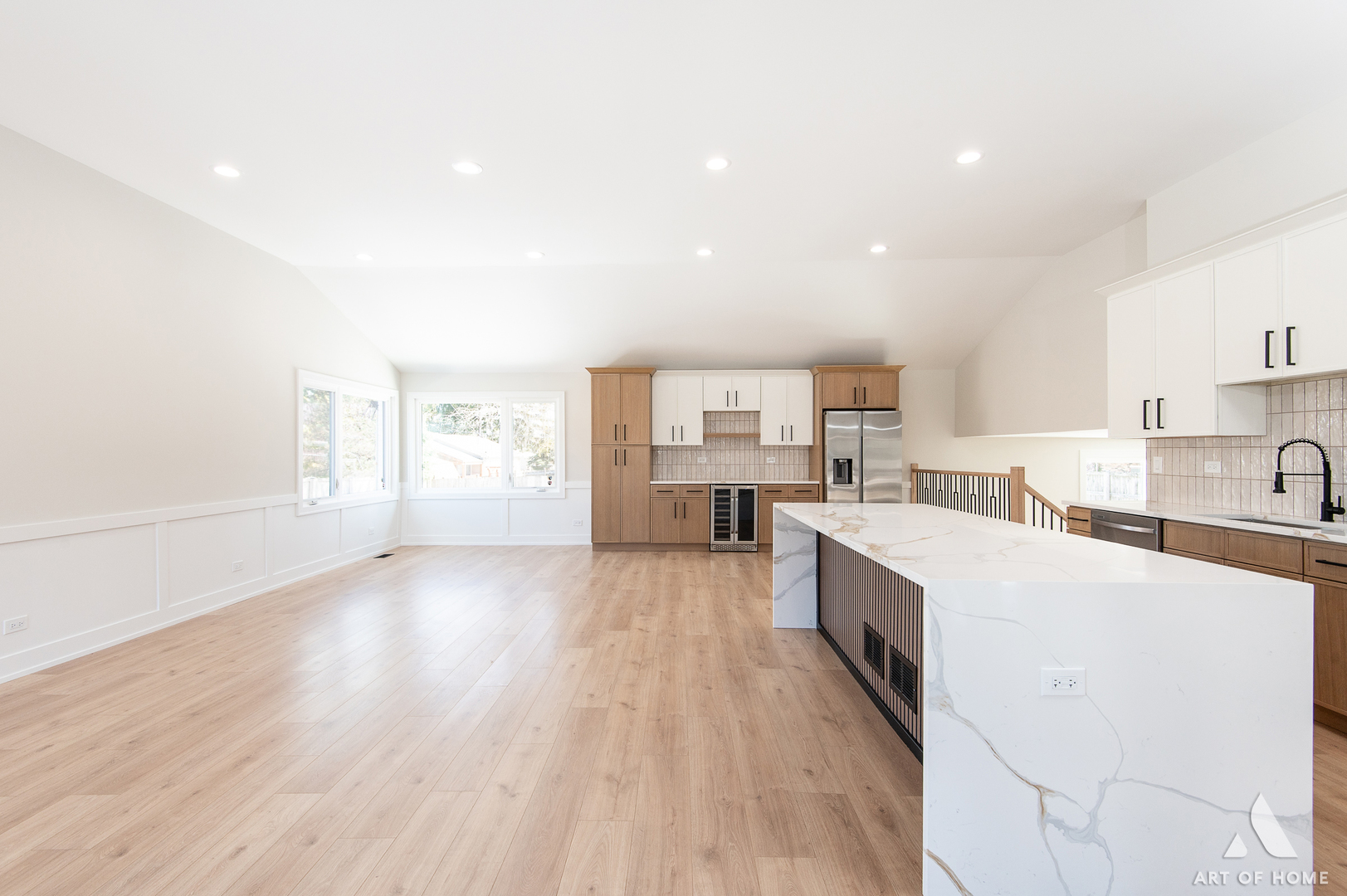 10433 S 83rd Avenue, Palos Hills, IL 60465