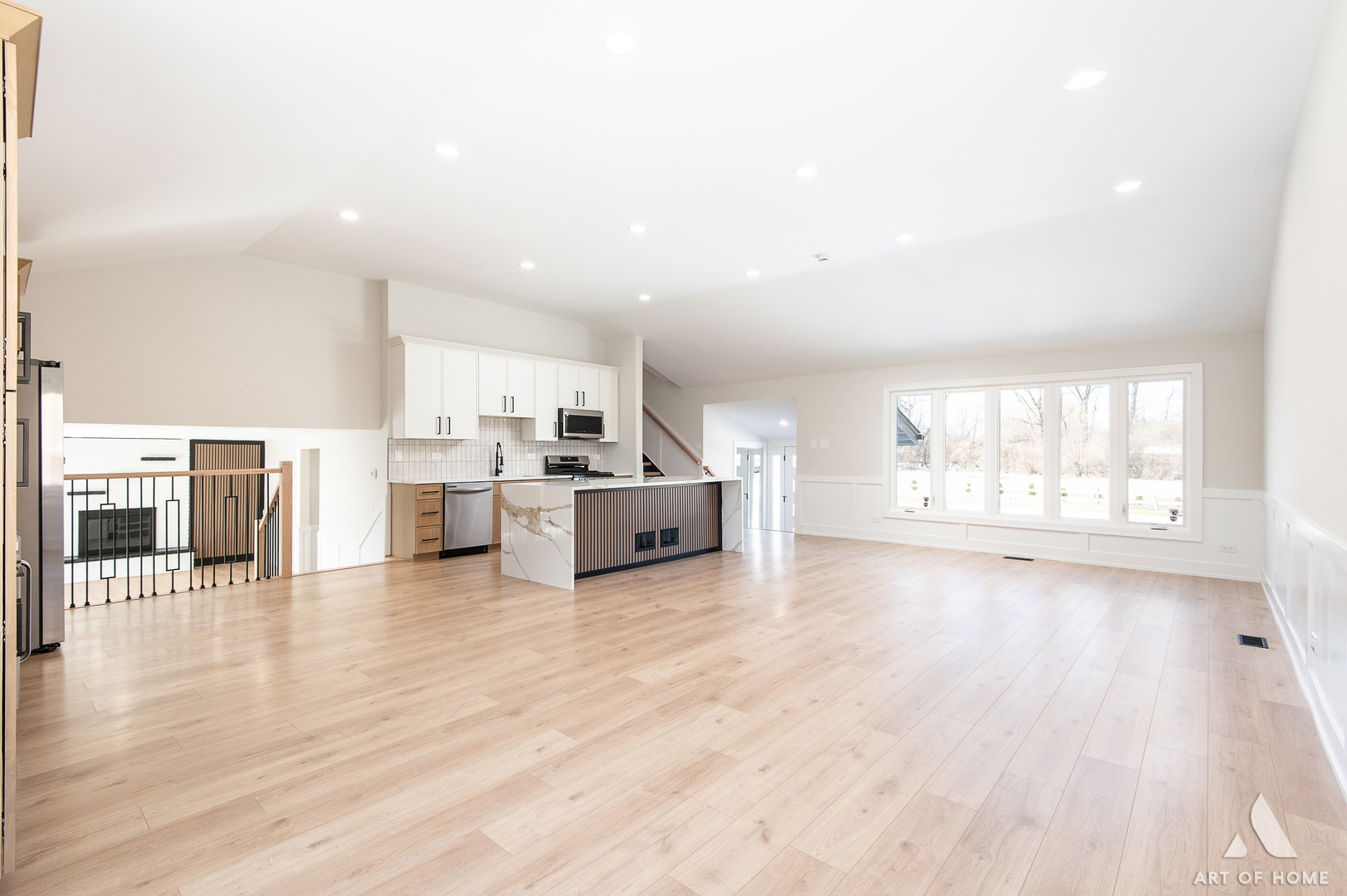 10433 S 83rd Avenue, Palos Hills, IL 60465