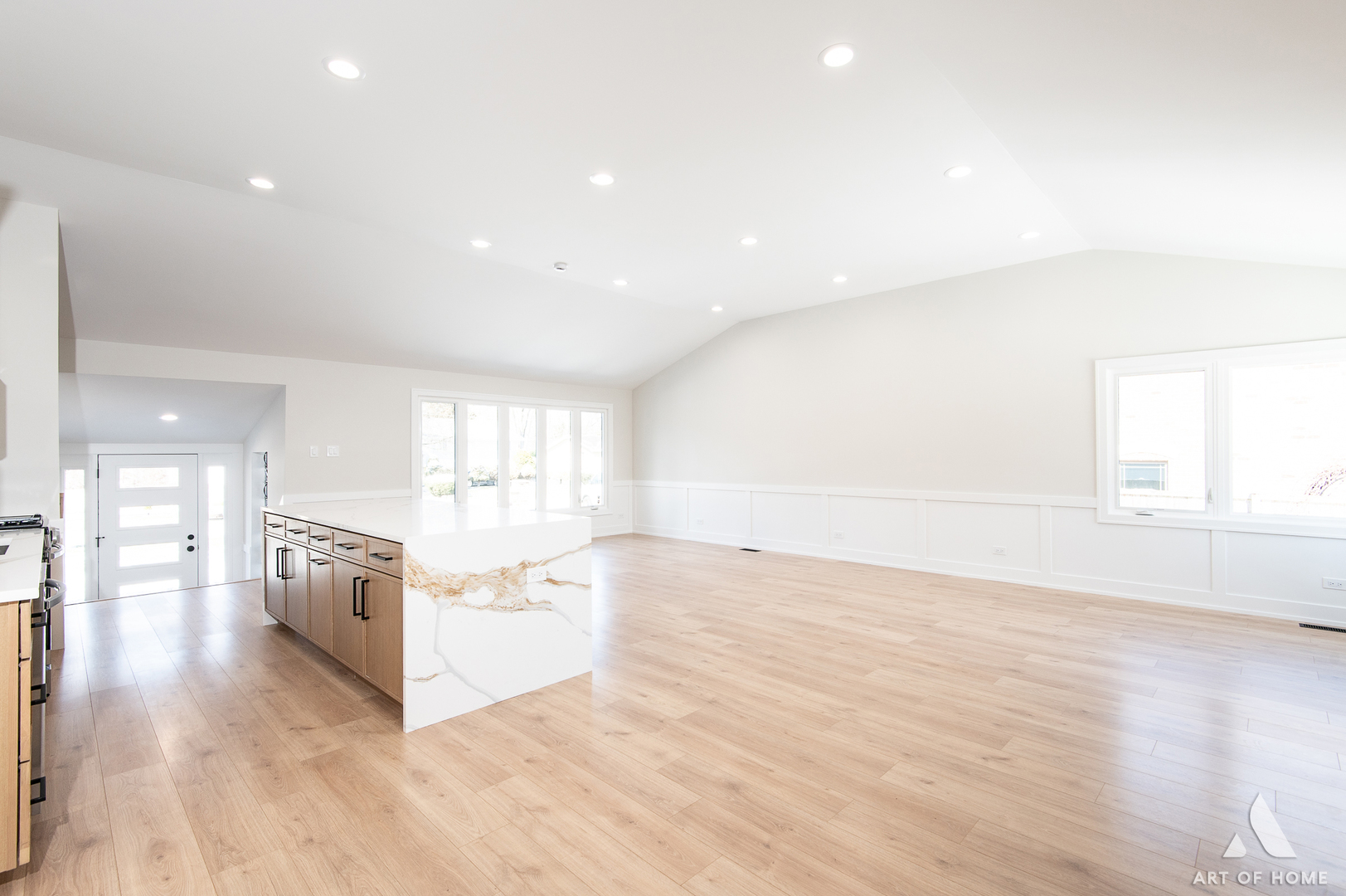 10433 S 83rd Avenue, Palos Hills, IL 60465