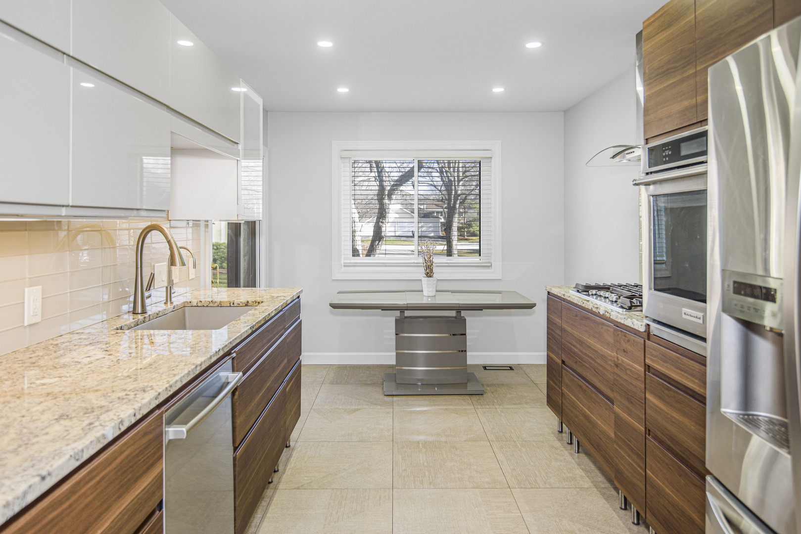 1168 Middlebury Lane #A1, Wheeling, IL 60090