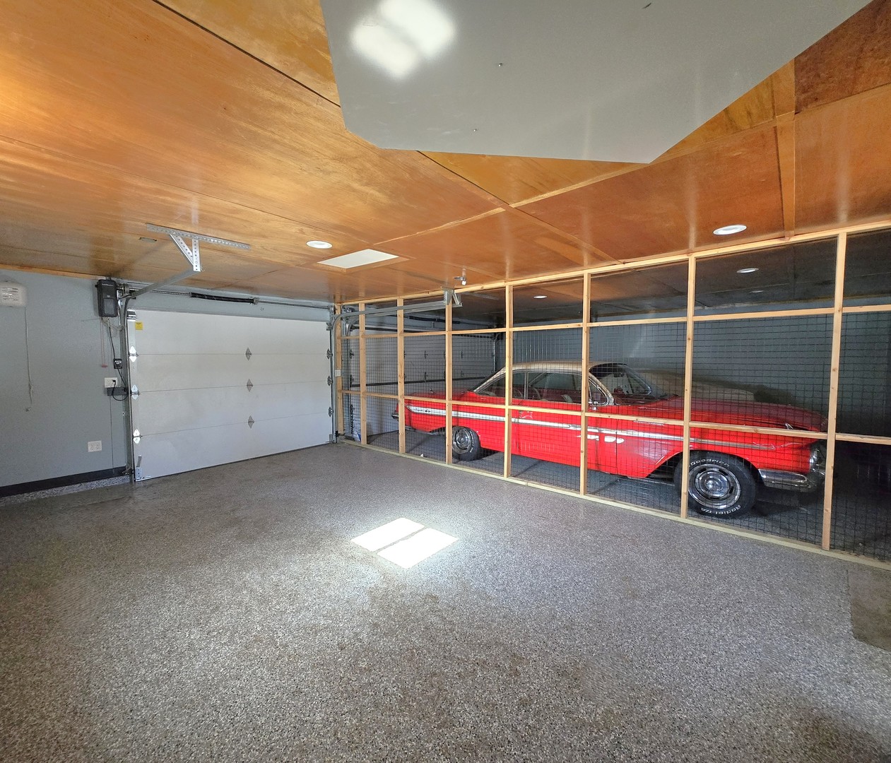 6N221 Virginia Road, Roselle, IL 60172