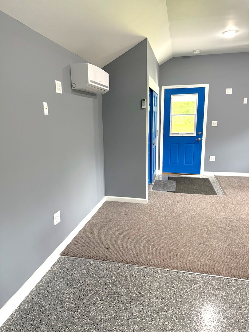 6N221 Virginia Road, Roselle, IL 60172