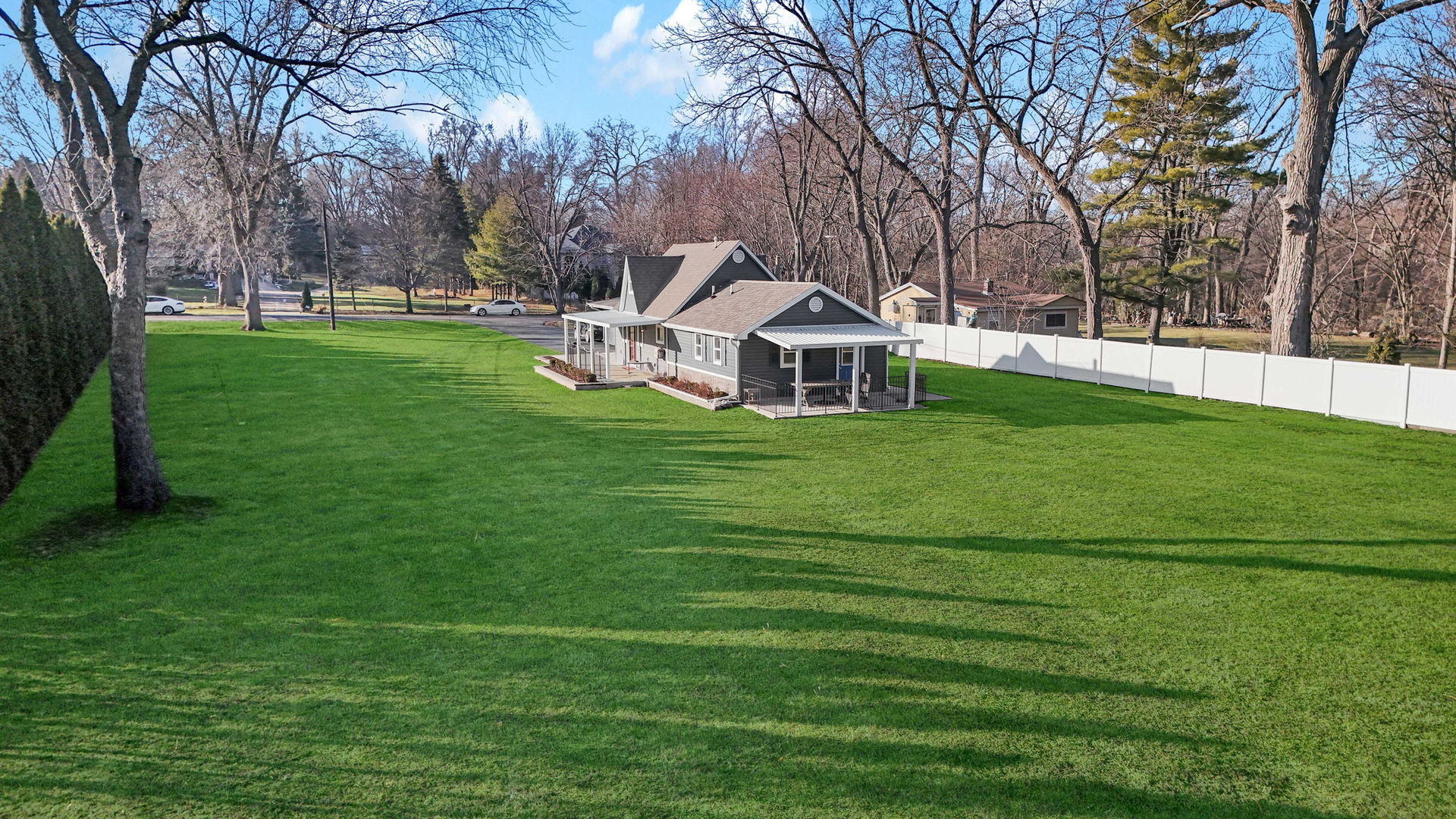 6N221 Virginia Road, Roselle, IL 60172