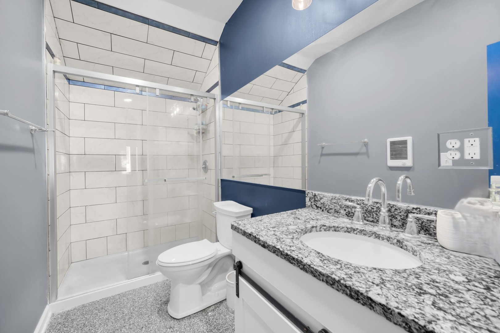 6N221 Virginia Road, Roselle, IL 60172