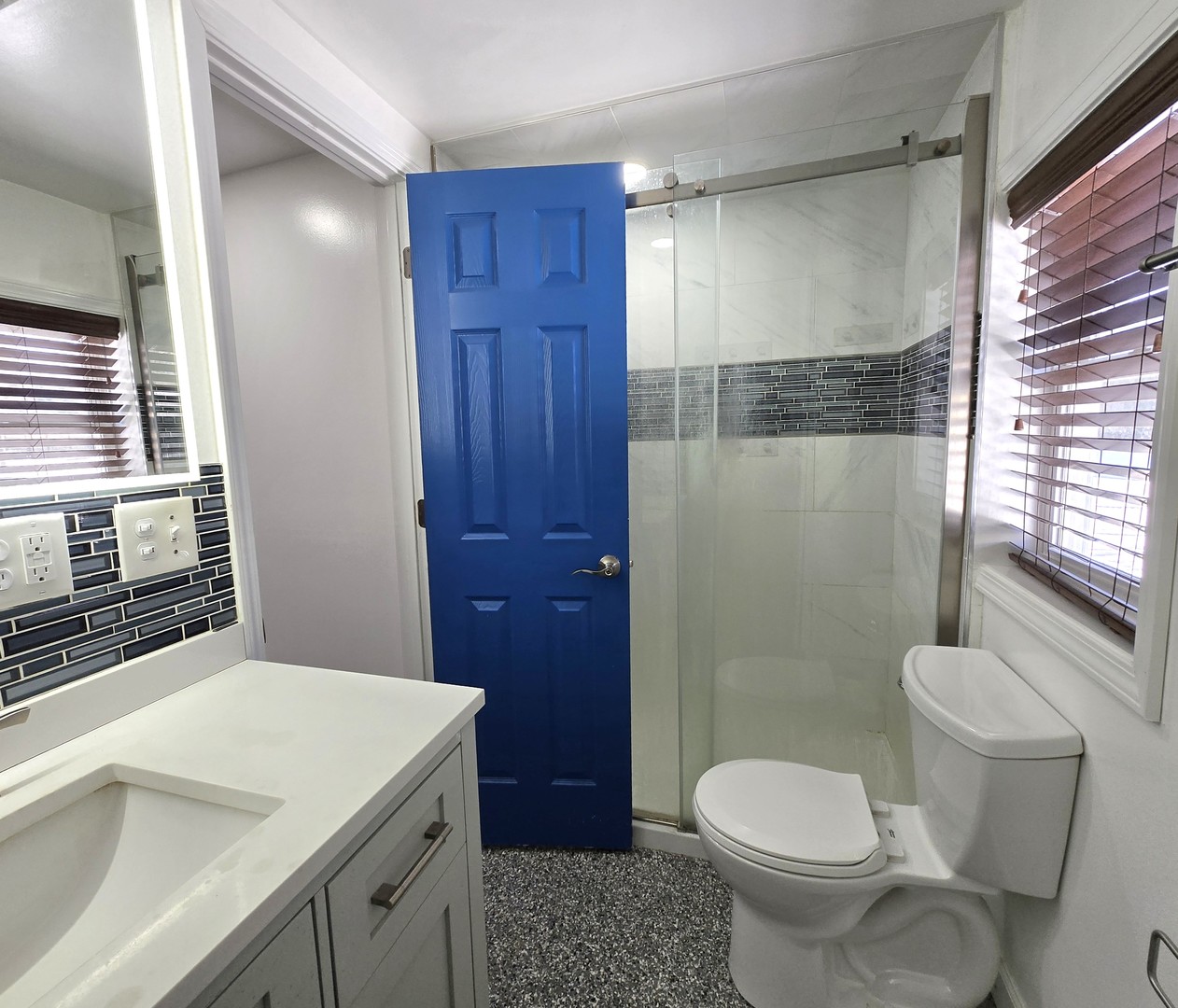 6N221 Virginia Road, Roselle, IL 60172