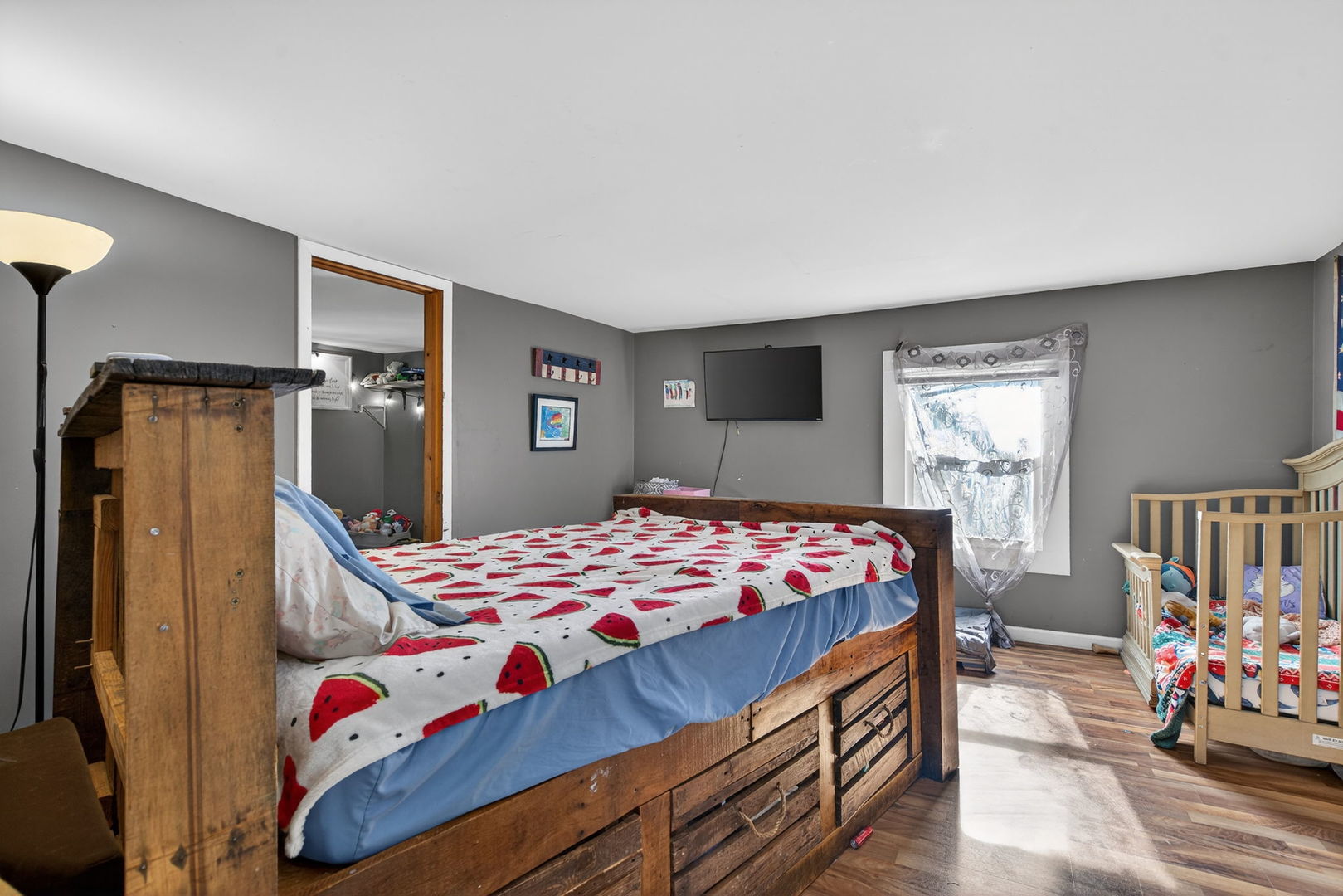 911 E Washington Street, Morris, IL 60450